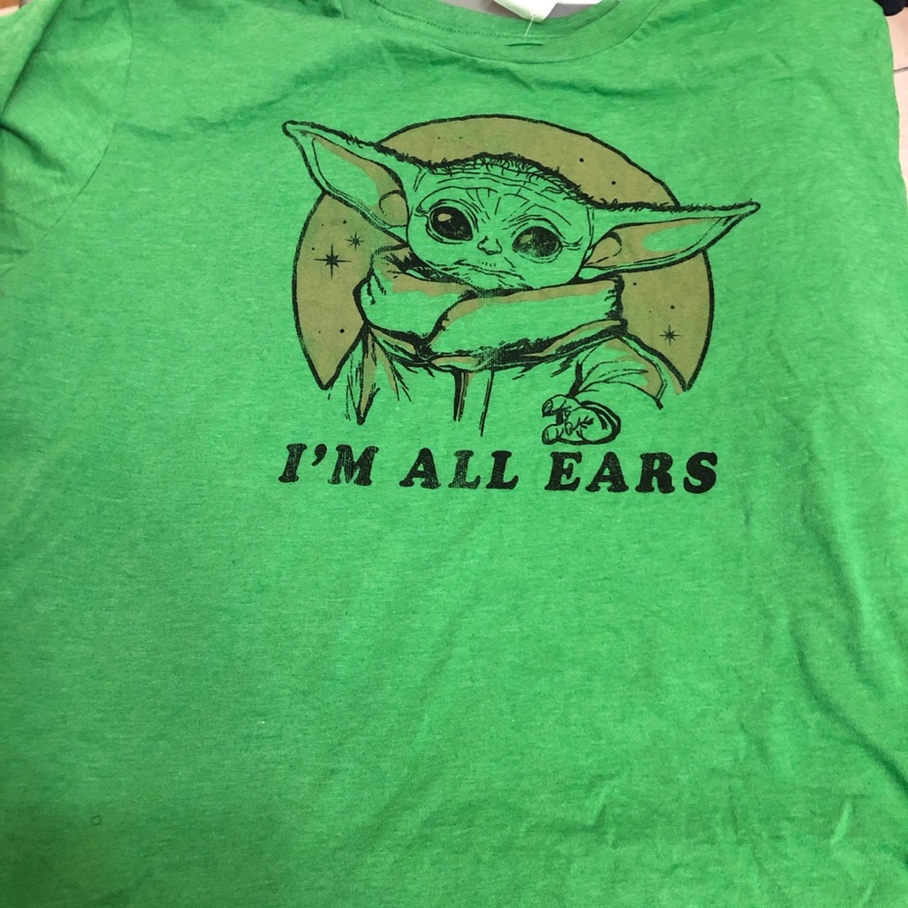 STAR WARS "I'm All Ears" COLLECTABLE "BABY YODA" T-shirt.